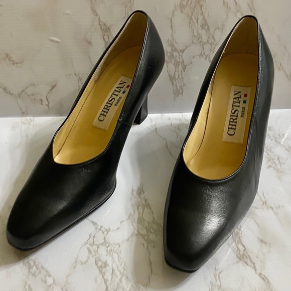 Christian Paris heels in size 6.5 - Picture 1 of 6